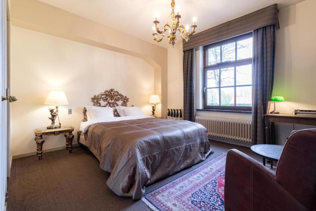 Hotel Torenhof Sint Martens Latem Bagian luar foto