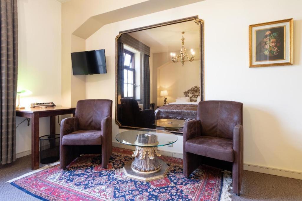 Hotel Torenhof Sint Martens Latem Bagian luar foto