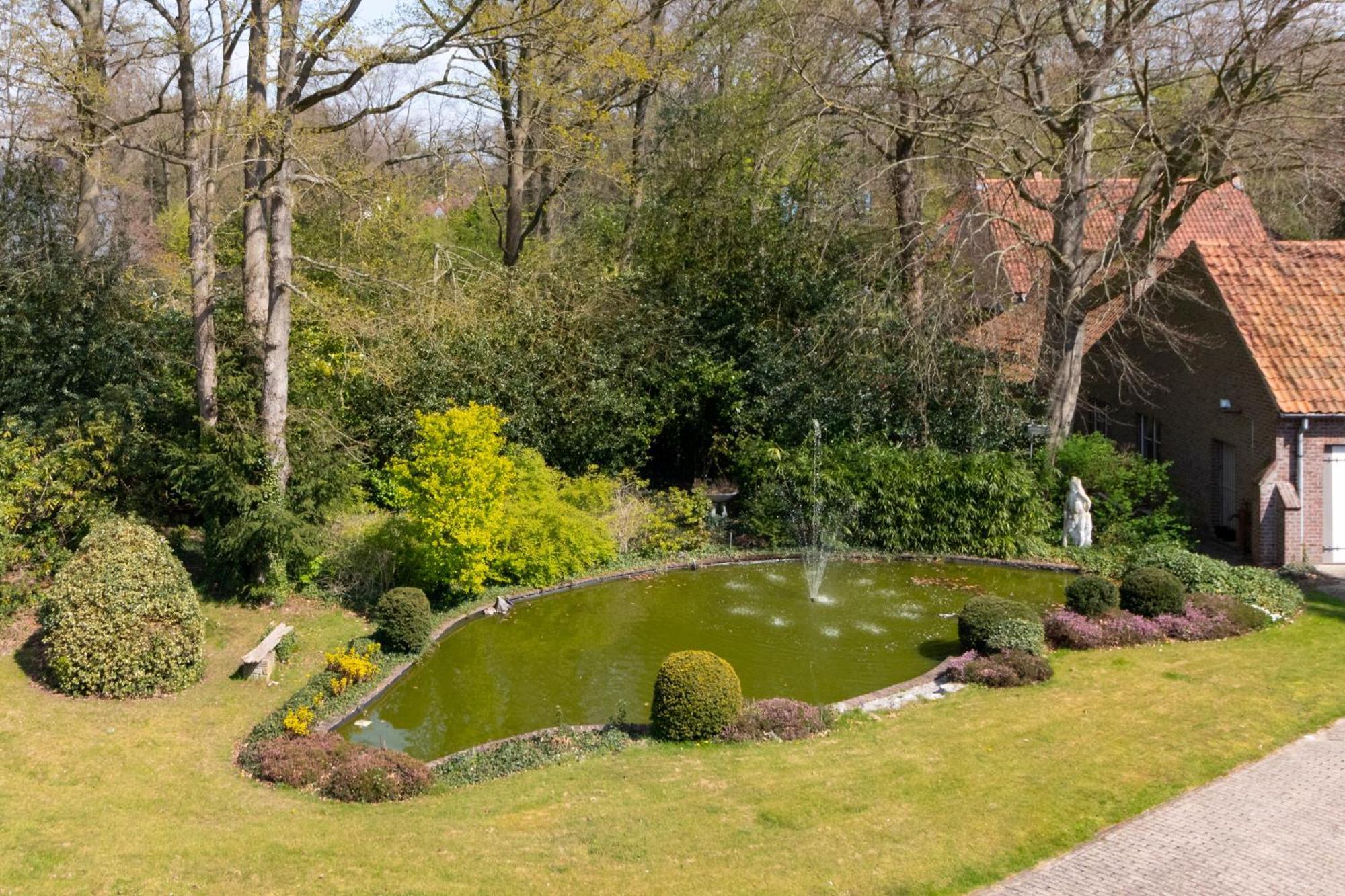 Hotel Torenhof Sint Martens Latem Bagian luar foto